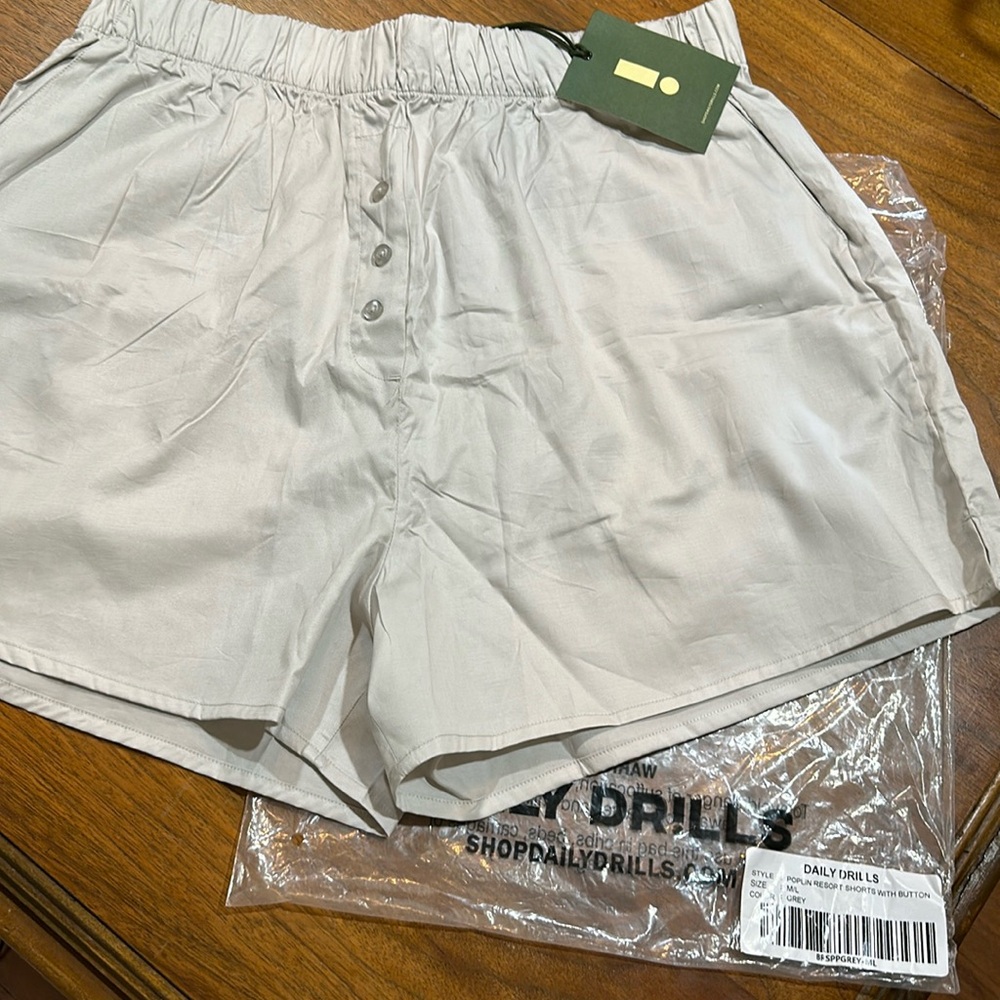 Daily Drills Poplin Resort Shorts NWT
